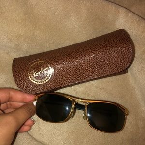 Authentic Unisex Raybans 🕶